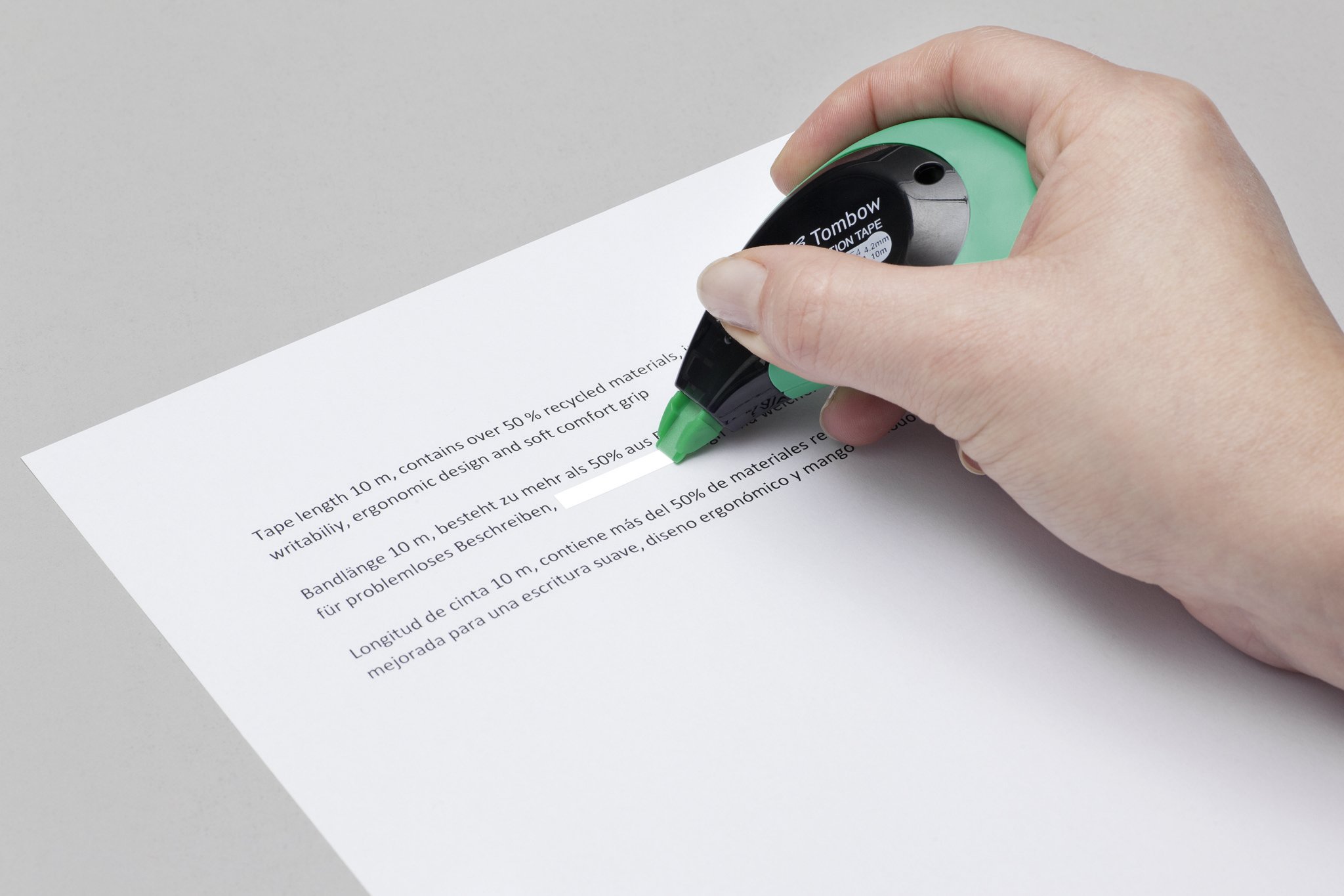 tombow-mono-ye4-korrekturroller-4-2-mm-x-10-m-ergonomisch image 3