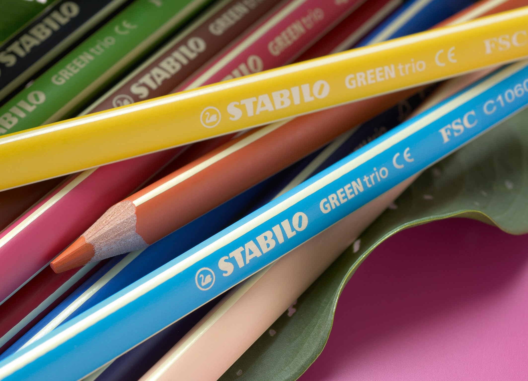 stabilo-greentrio-umweltfreundlicher-dreikant-buntstift image 3